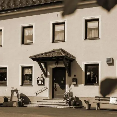 Wirtshaus Am Stickelberg Inn