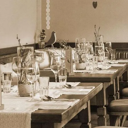 Wirtshaus Am Stickelberg Inn Hollenthon